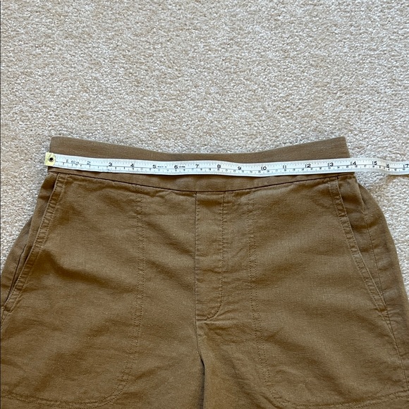 Banana Republic Factory Black and Tan Women's Linen Blend Shorts - Picture 9 of 10